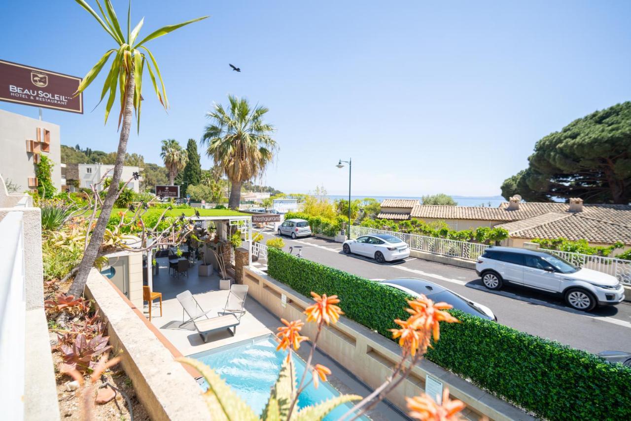 Hotel Beau Soleil Le Lavandou Bagian luar foto