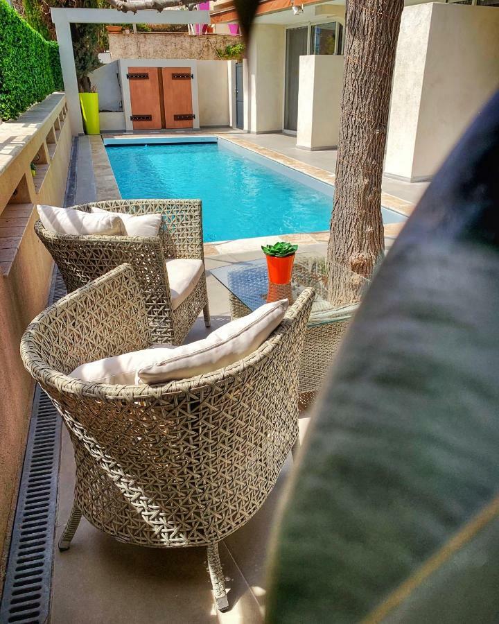 Hotel Beau Soleil Le Lavandou Bagian luar foto
